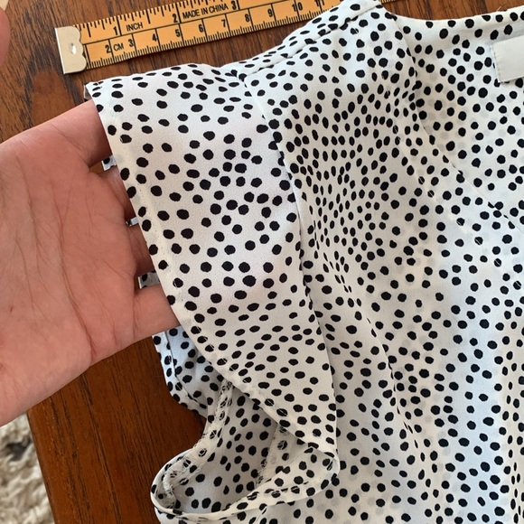 LOFT Sleeveless Blouse - Picture 5 of 8